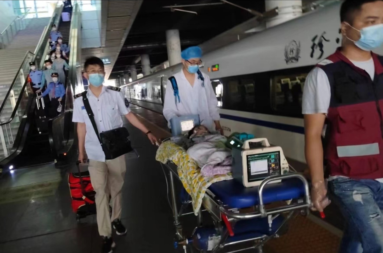 临夏市高铁转运公司